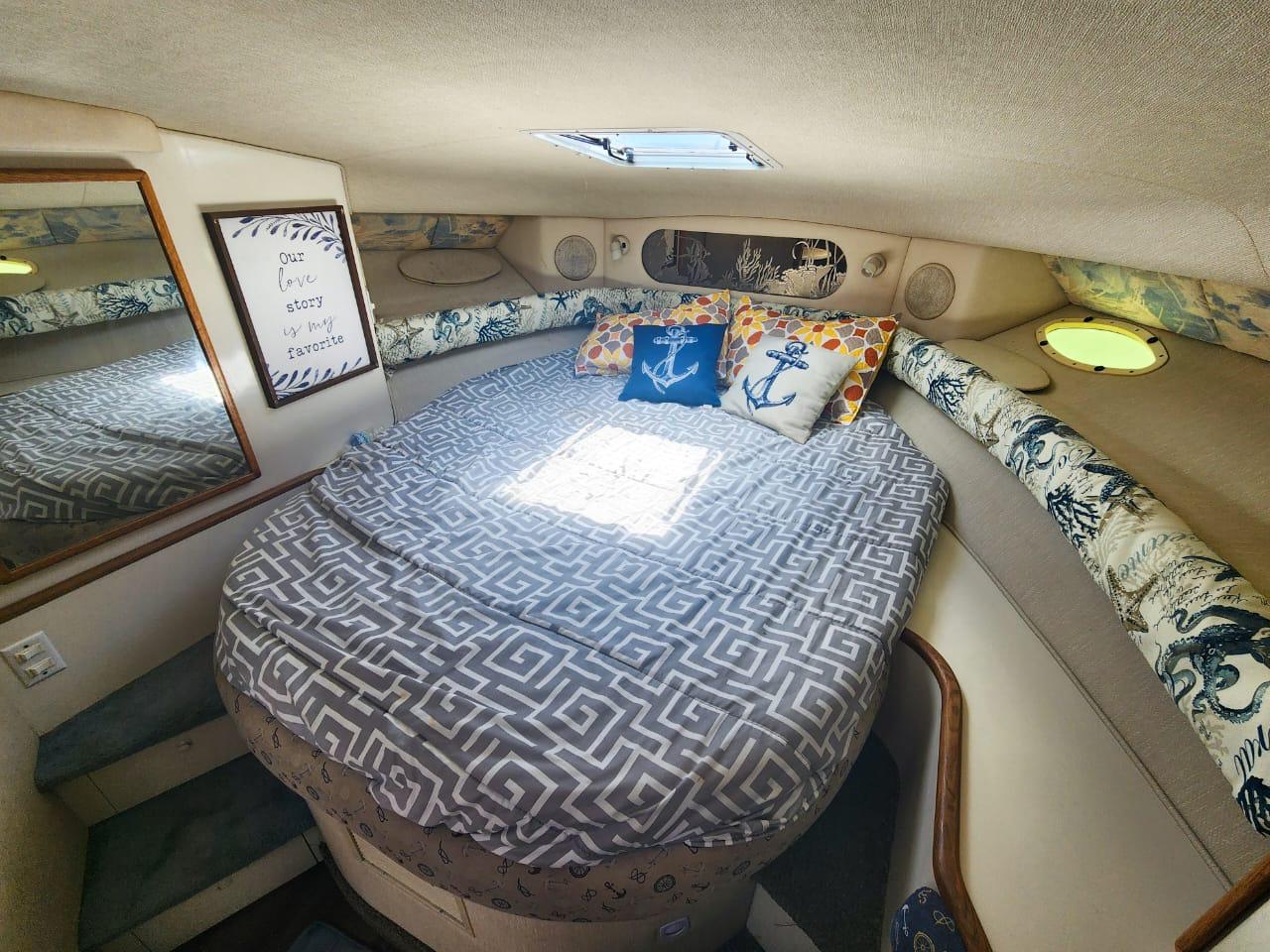 Yacht 1